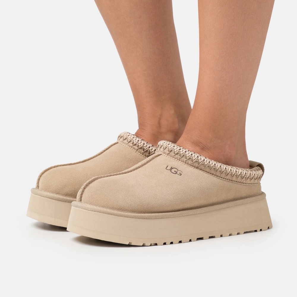 UGG TAZZ SLIPPERS IN BEIGE